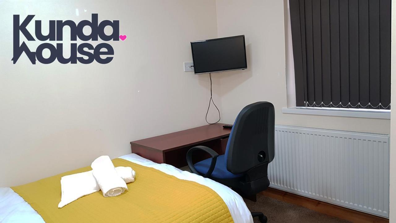 Hotel Kunda House Bournbrook à Birmingham Extérieur photo
