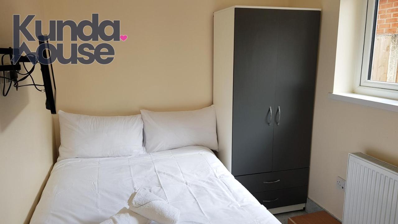 Hotel Kunda House Bournbrook à Birmingham Extérieur photo