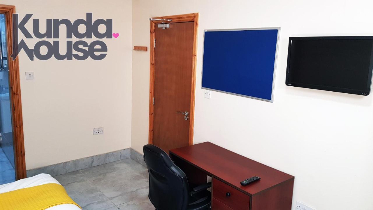 Hotel Kunda House Bournbrook à Birmingham Extérieur photo